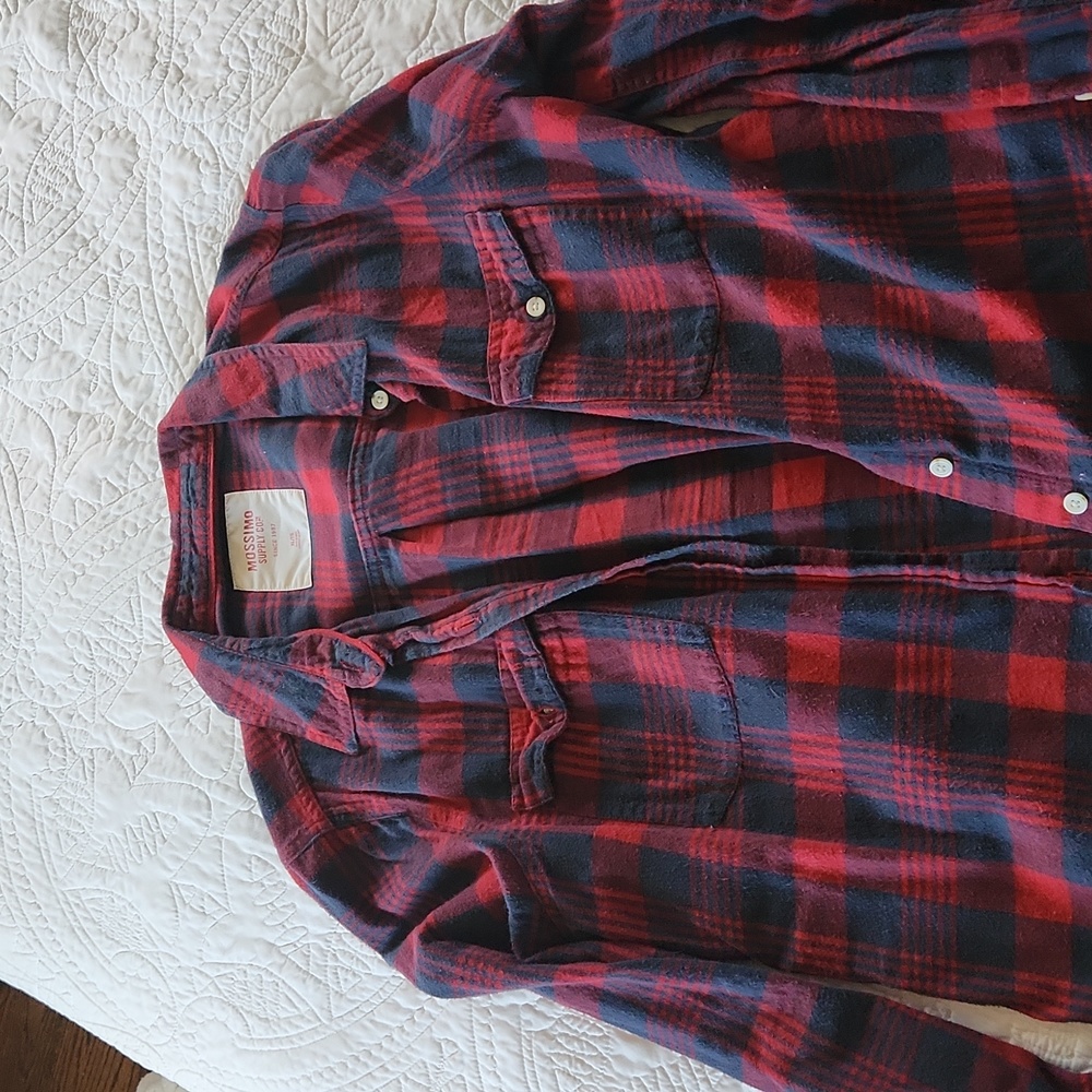 Mossimo lightweight flannel